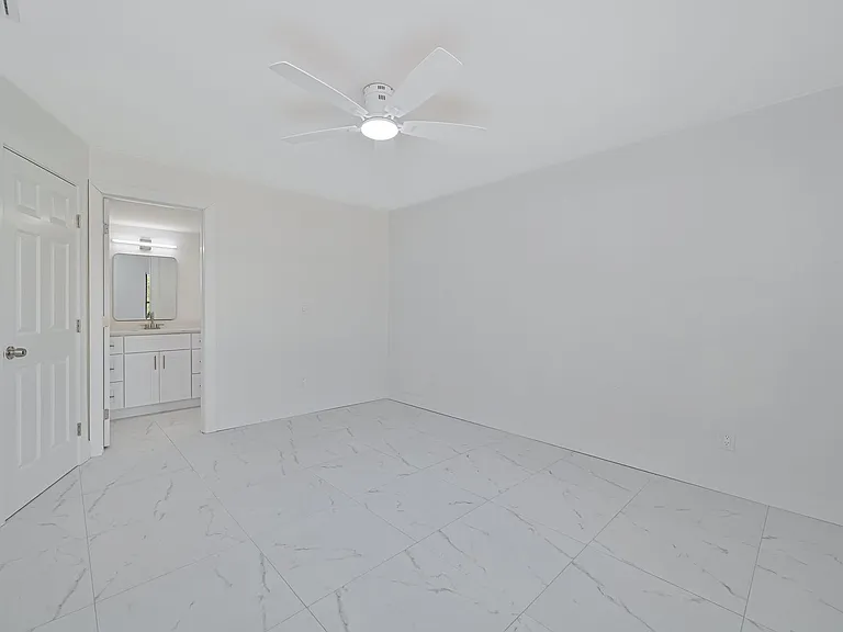 17337 Phlox Dr — Photo 22