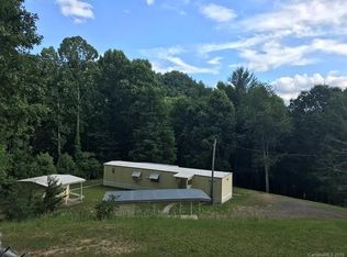 40 Dale Gouge Rd, Burnsville, NC 28714