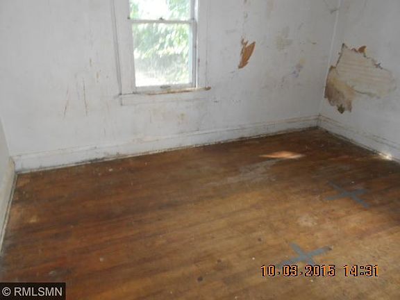 5th image of 3944 25th Ave S