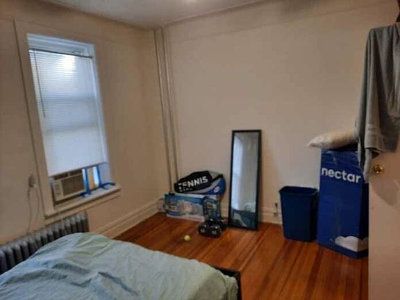 5th image of 25-26 18th St #1F
