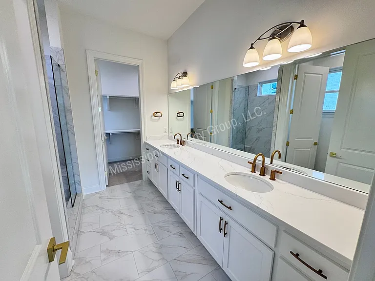 721 Primrose Dr — Photo 29