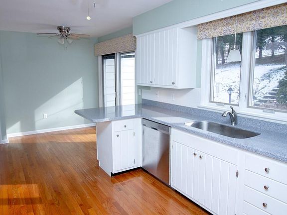 5th image of 213 W Grandview Blvd