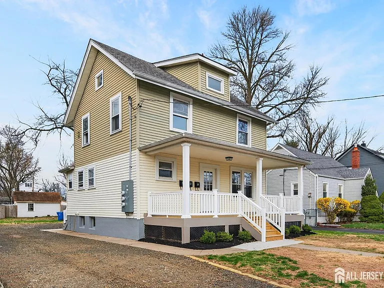119 Vogel Pl — Photo 3