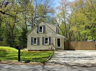28 Cross Rd, Uxbridge, MA 01569