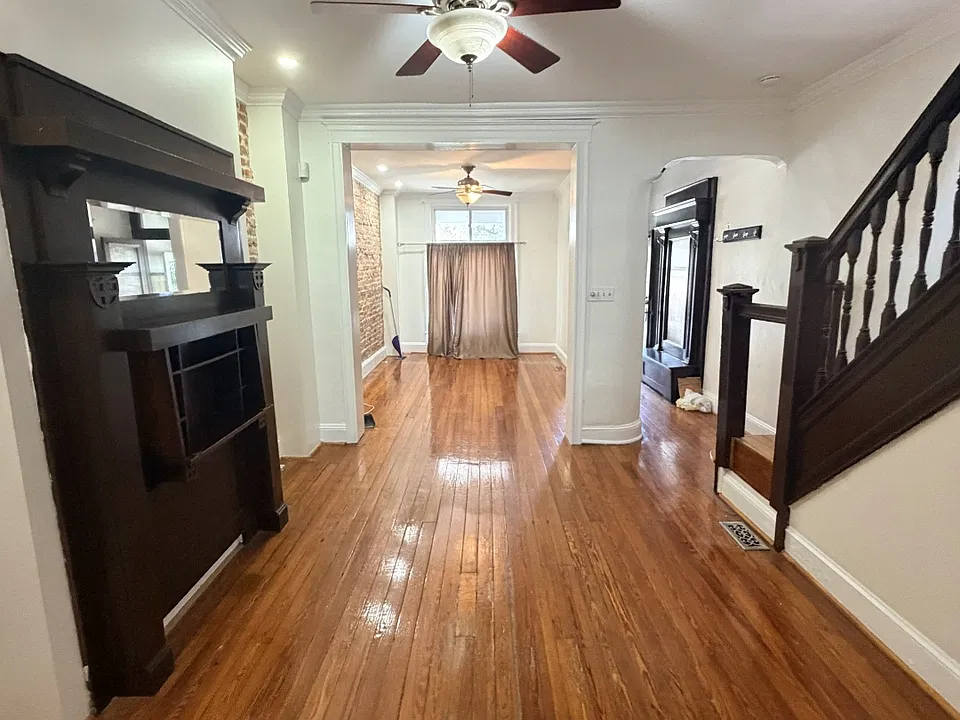 209 W 27th St