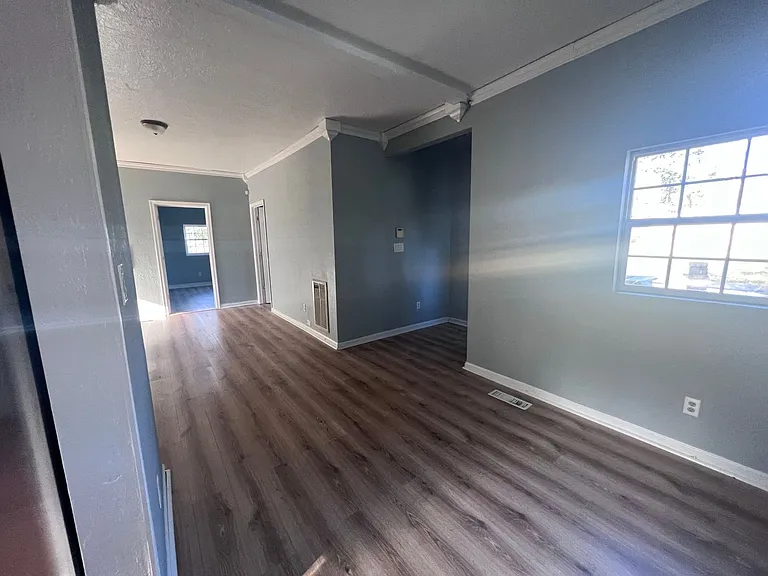 1600 Park Ave — Photo 12