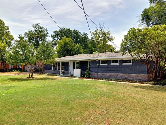 2nd image of 8109 Llano Ave