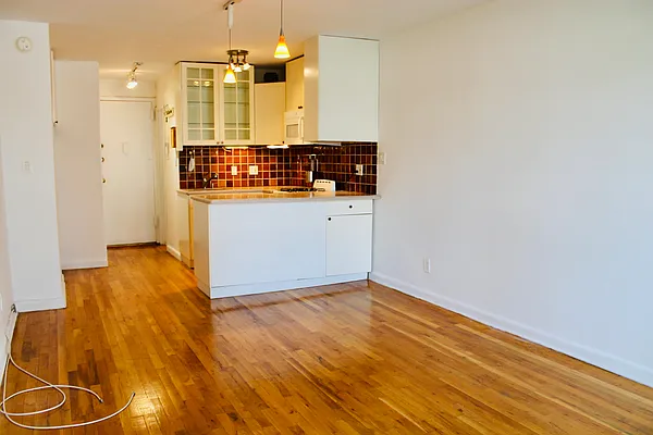 Rented by Corcoran | media 26