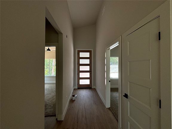 5th image of 6 Frampton Ln