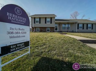 520 Kennedy Dr, Grand Island, NE 68803