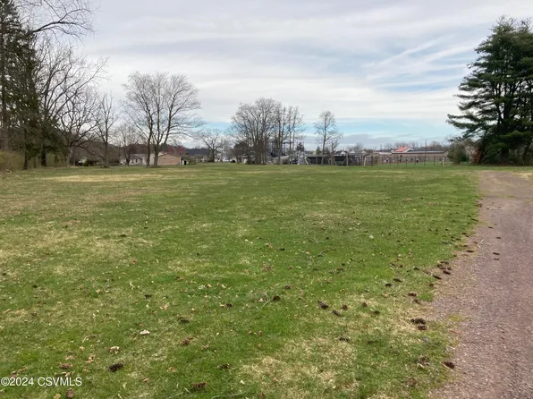 N Vine St, Berwick, PA 18603