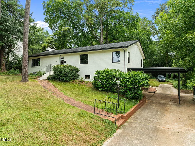3026 Devonshire Dr — Photo 37