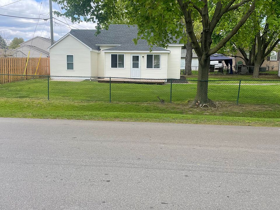 1st image of 2800 Gerald Ave