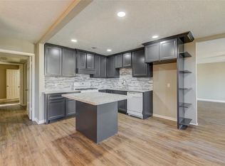 7746 Parker Rd, Houston, TX 77016