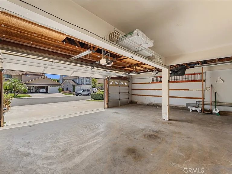 17255 Orangewood Ln — Photo 37