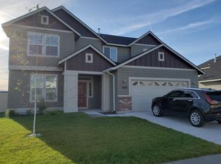 6228 N Seacliff Ave, Meridian, ID 83646