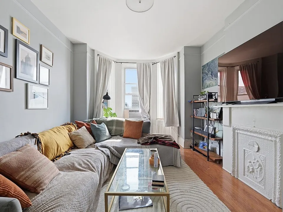 114 Washington St #7