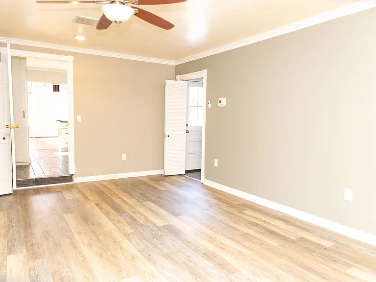 505 Adams Rd — Photo 14