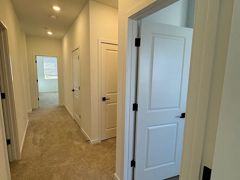 764 Nob Hill Ln — Photo 20