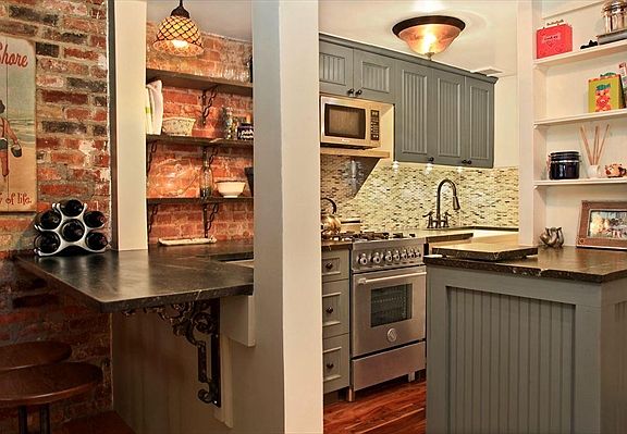 3rd image of 630 W End Ave APT 1