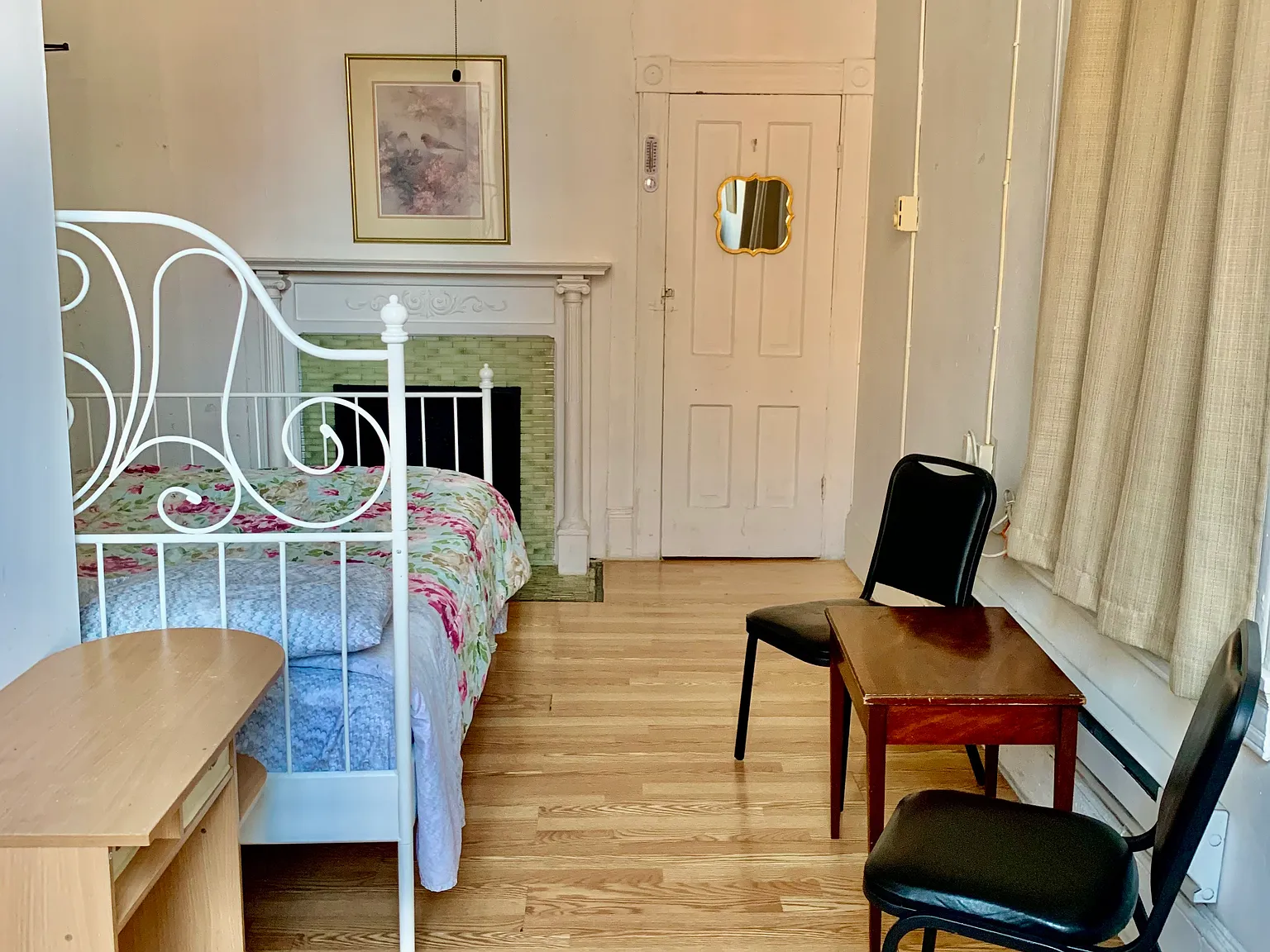 Studio, $595 — Photo 3