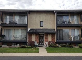 5641 Edge Lake Dr APT 2W, Oak Lawn, IL 60453
