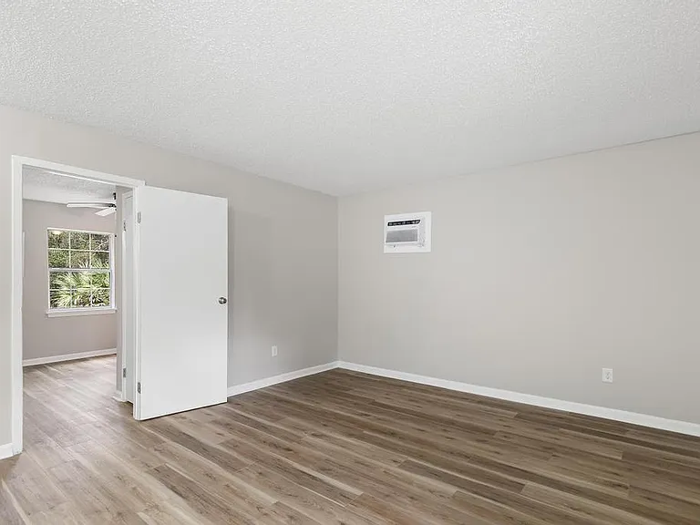 104 Cone St #104G — Photo 19