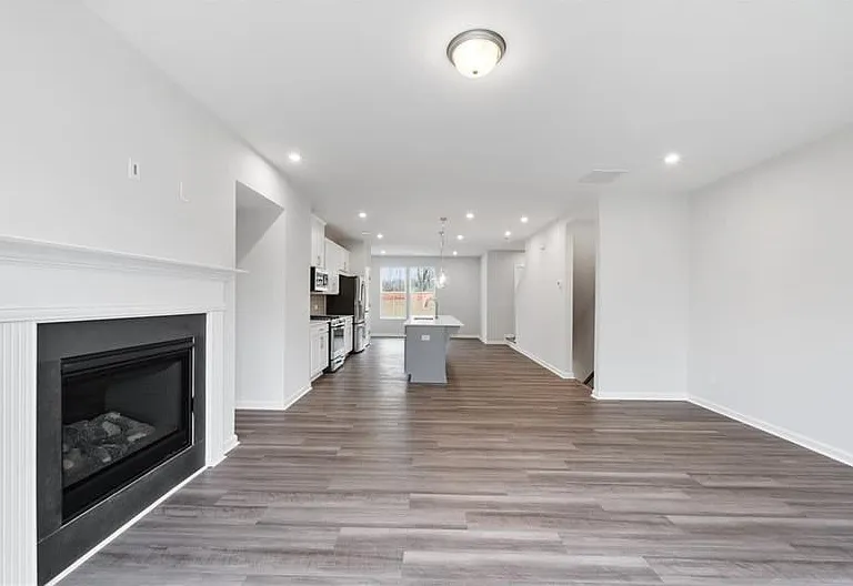 3051 Beacon Bend Xing — Photo 9