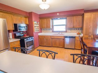 8821 W Petersik St, Milwaukee, WI 53224