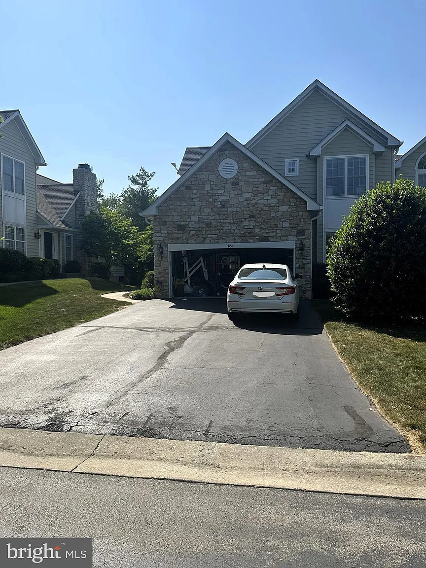 131 Birkdale Dr photo 1