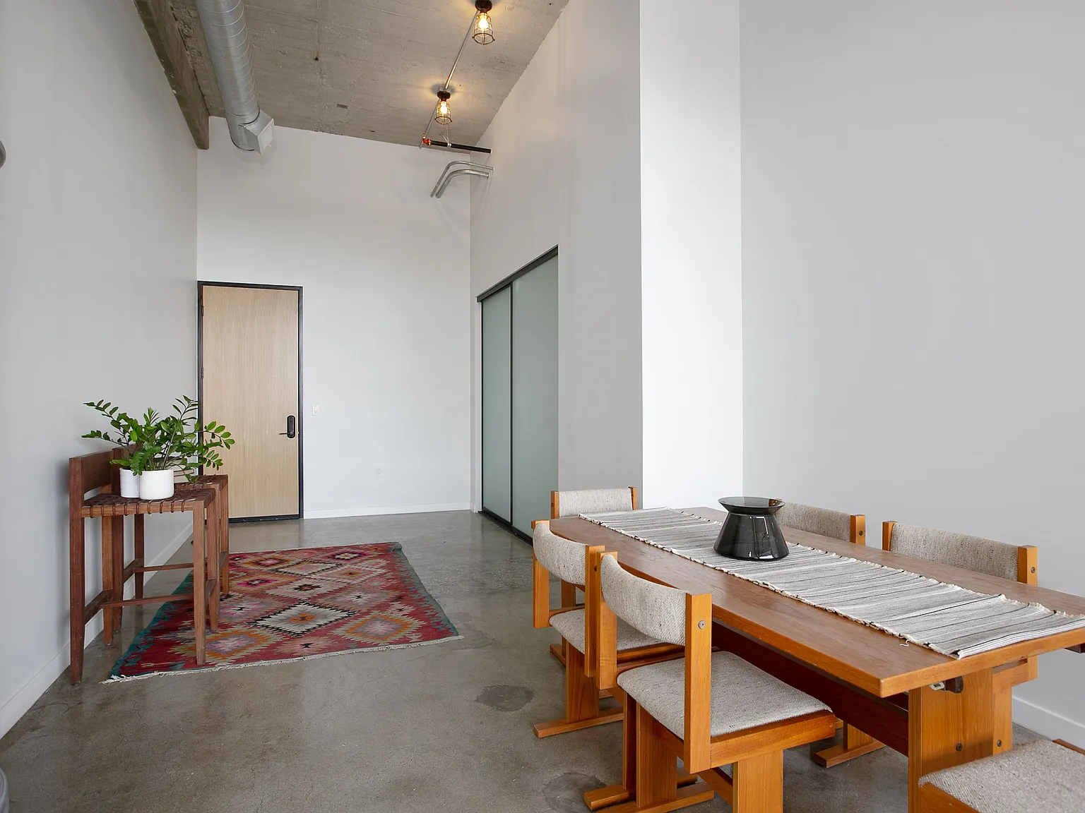 The Walnut Building — Photo 2