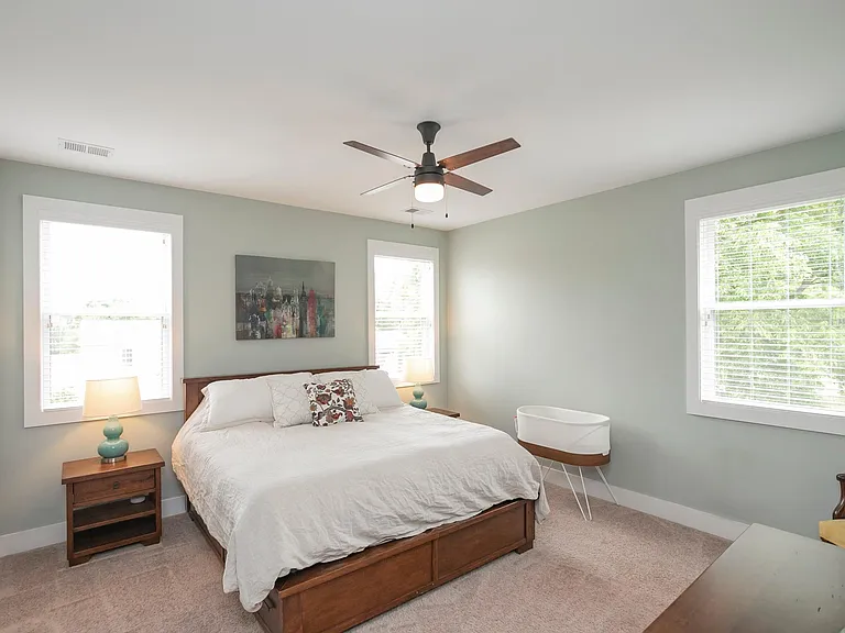 647 James Ave #A — Photo 24