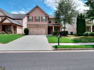 1398 Scenic Pines Dr, Lawrenceville, GA 30044