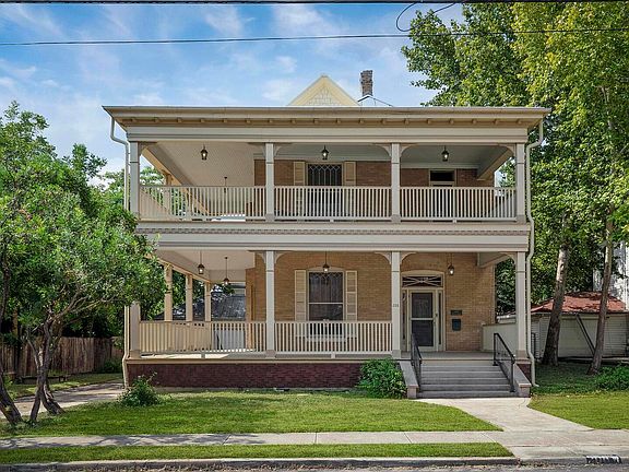 2nd image of 208 W Craig Place