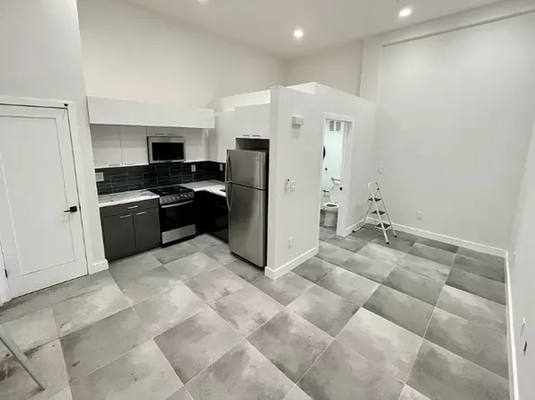 237 Utica Avenue image 1 of 9