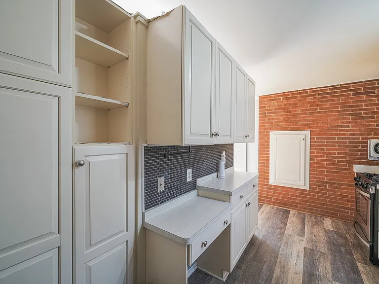 2303 Pinneberg Ave — Photo 37