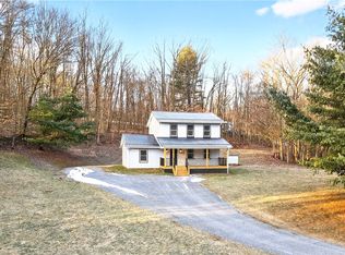 221 Oakdale Rd, Darlington, PA 16115