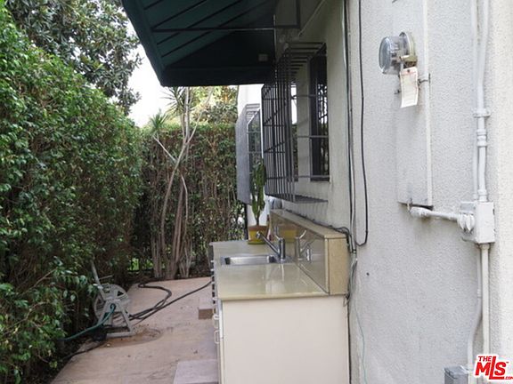 5th image of 5404 Rosewood Ave