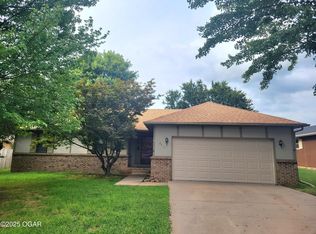 2617 E Wickersham Rd, Joplin, MO 64801