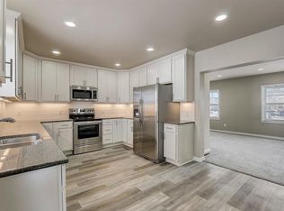 561 N Main St, Juneau, WI 53039