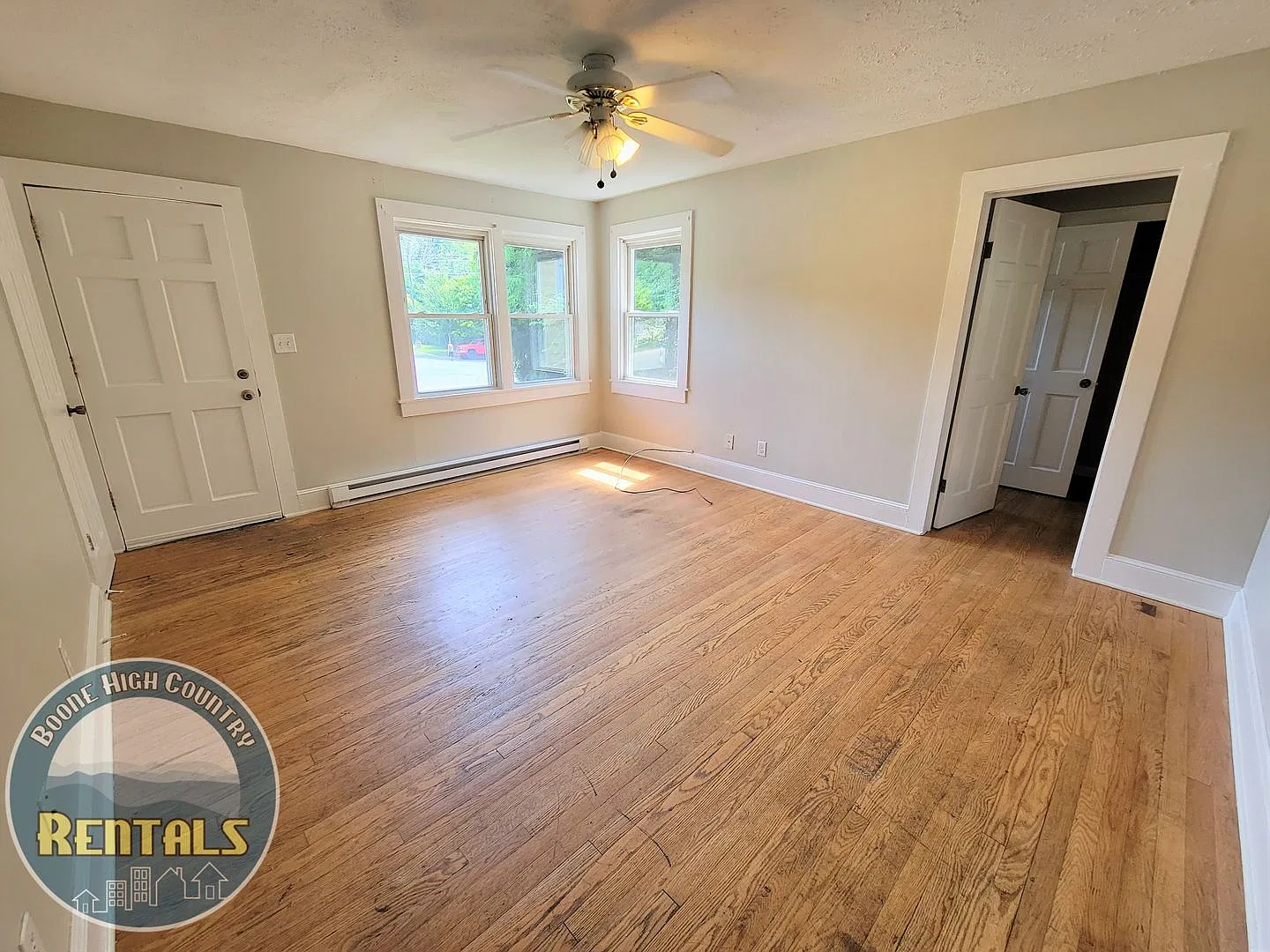 Three Bedroom House Convenient to ASU Campus and AppalCart! — Photo 2