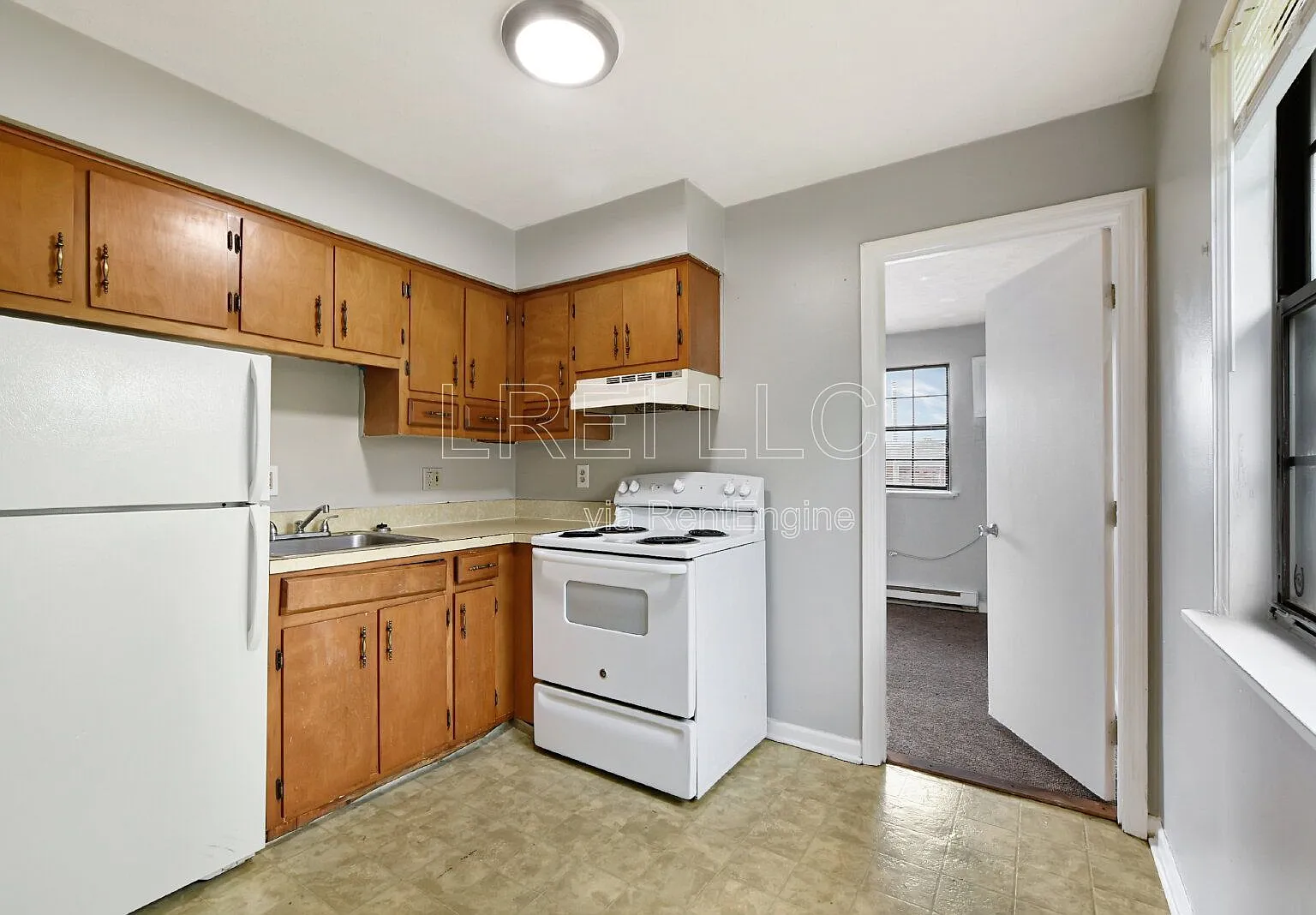 1 bed, 1.0 bath, 580 sqft, $695 — Photo 3