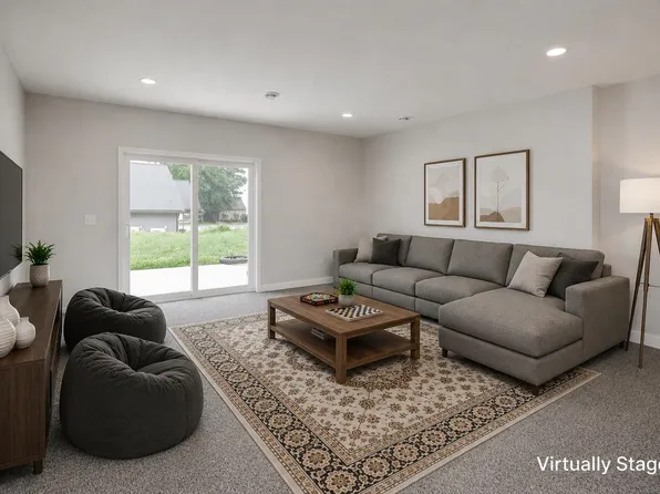 108 S Green St, Argyle, WI 53504