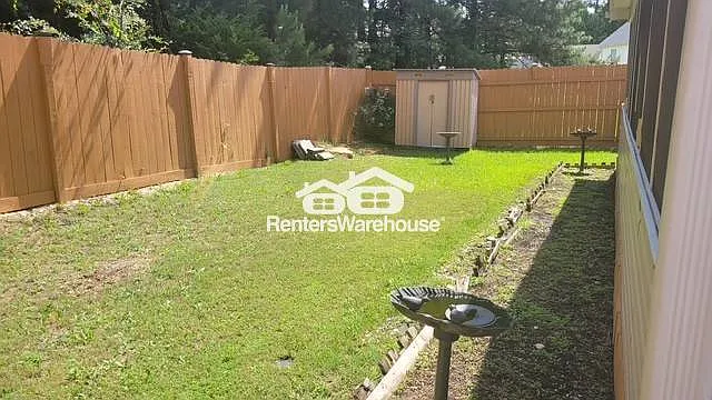 1353 Isleworth Cir — Photo 16
