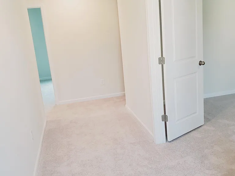 1200 Roundhill Ct — Photo 16