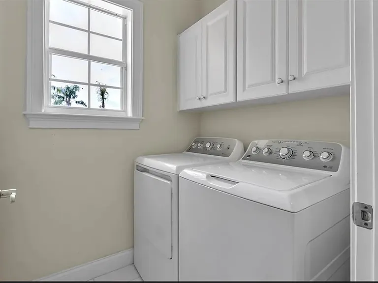 143 Shannon Oaks Dr — Photo 10