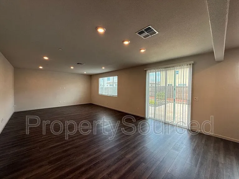 2957 Mokelumne Ct — Photo 9