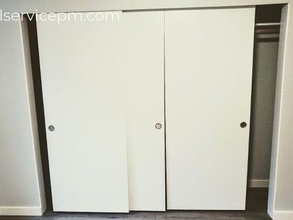 closet in master cordes 8426 unit b_01262018