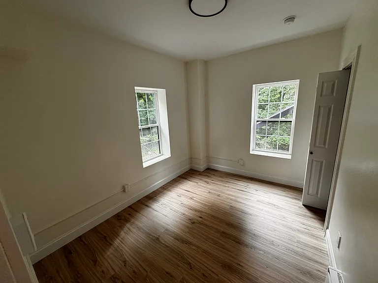 42 Johnston Ave #5 — Photo 6