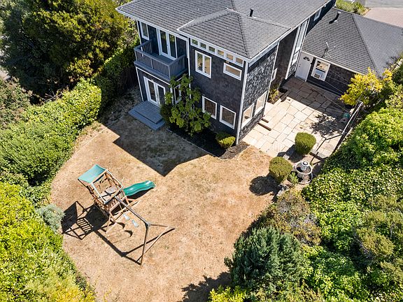 3rd image of 102 Inez Pl